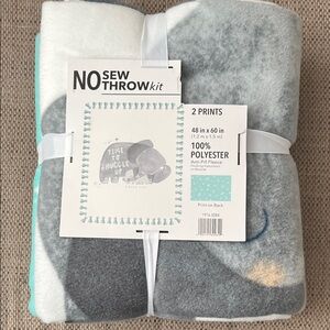 No Sew Throw Kit - Gray and White Fleece Blanket